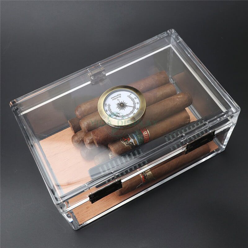 acrylic cigar box (1)